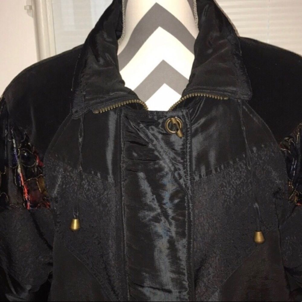 CS Black Winter Coat MEDIUM - Picture 2 of 6
